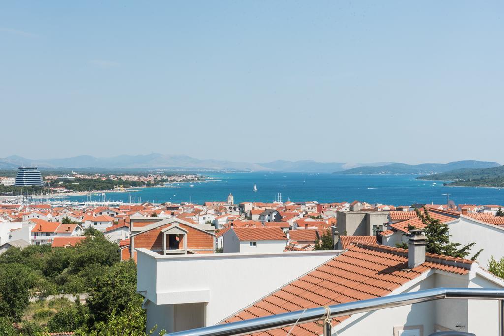 Apartments Lovas Vodice Zewnętrze zdjęcie