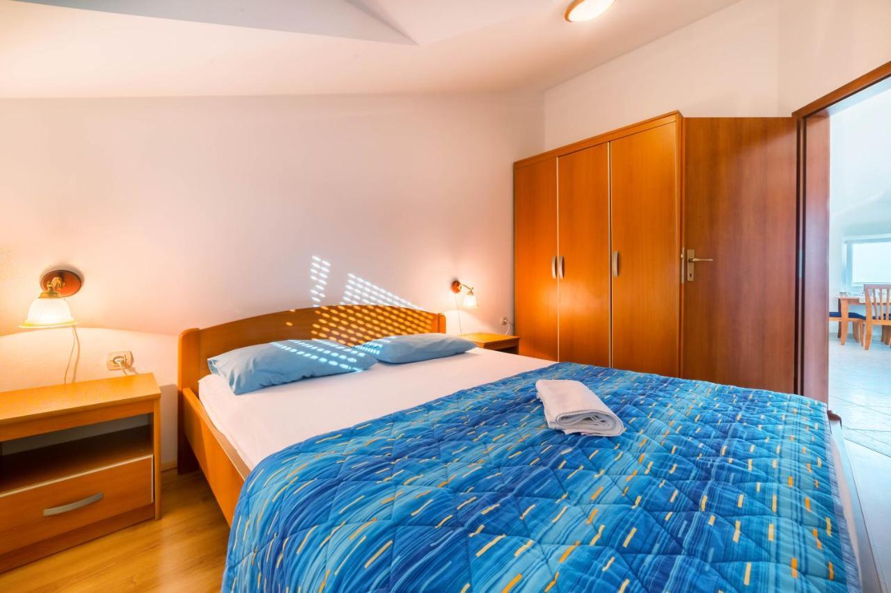 Apartments Lovas Vodice Zewnętrze zdjęcie